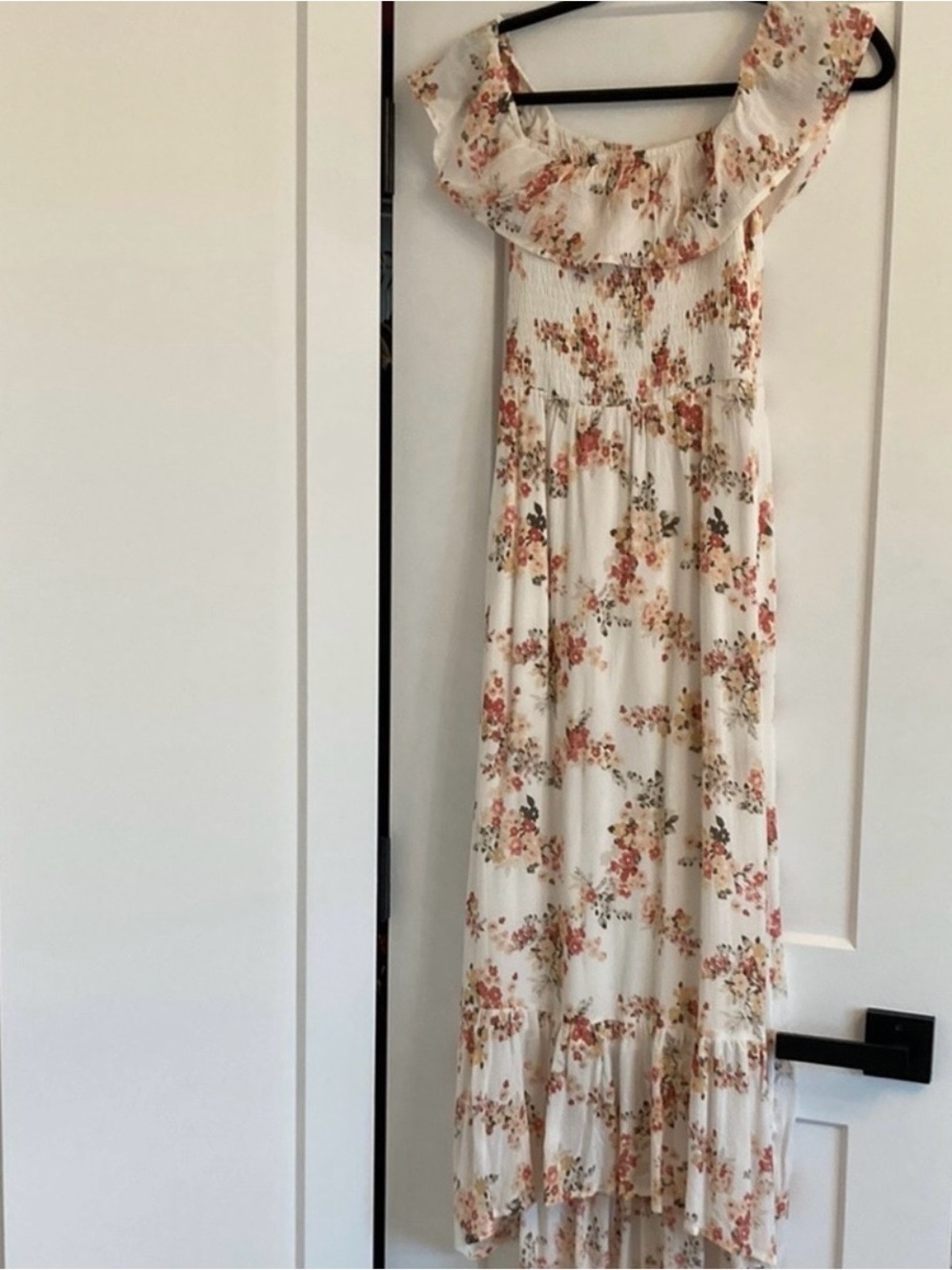 Abercrombie & Fitch Cream Floral Off-Shoulder Maxi Dress